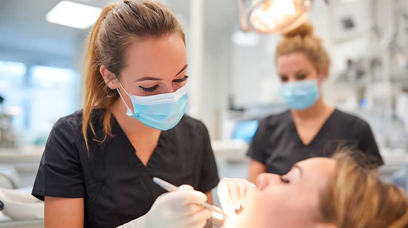 Salidas profesionales de un Higienista Bucodental